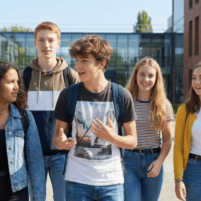 Les compétences du XXIe siècle : au-delà des notes, quelles priorités pour préparer les jeunes à l’avenir ?